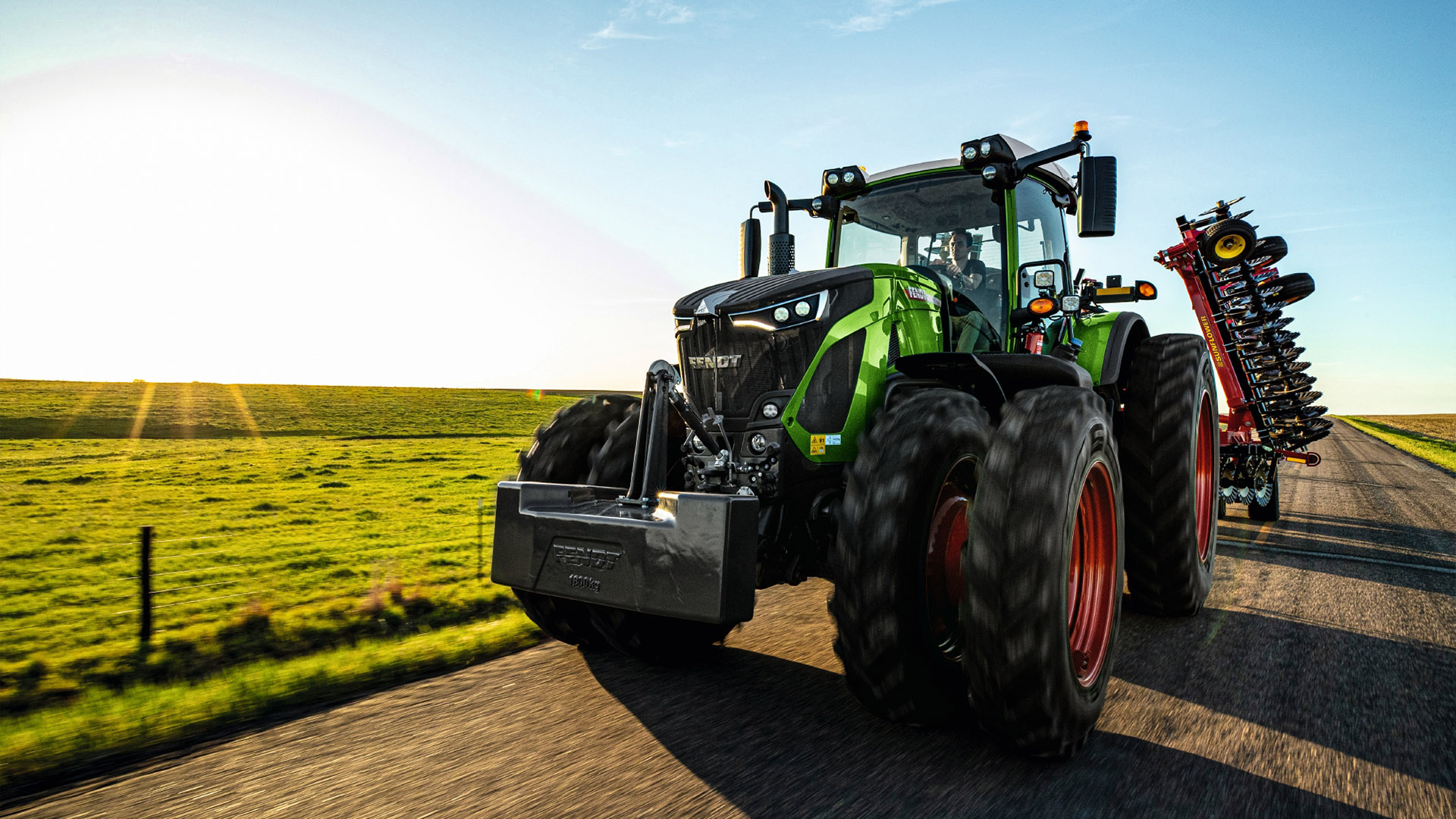 Louis Oosthuizen's Tractors and the Farm Connection